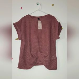 Emery Rose shortsleeve top
